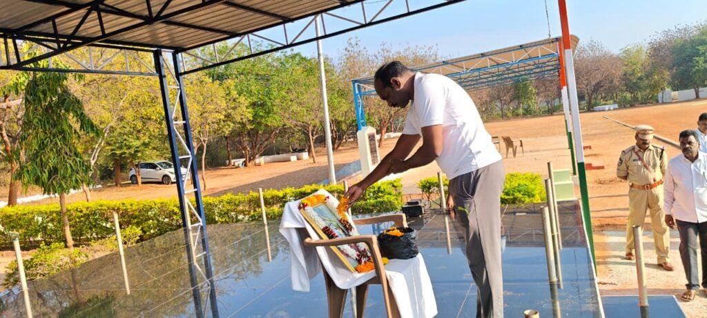 బెటాలియన్ లో ఉయ్యాలవాడ నరసింహారెడ్డి వర్ధంతి వేడుకలు