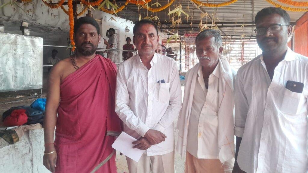 అధికారులకు ప్రత్యేక కృతజ్ఞతలు