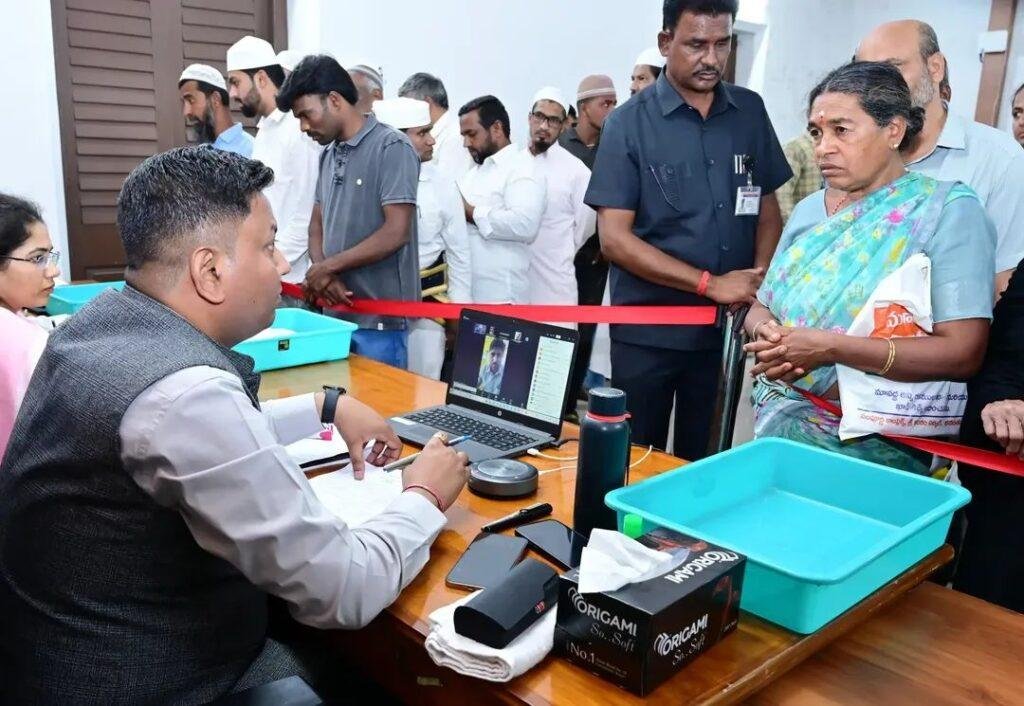 పిజిఆర్ఎస్ సమస్యలను సకాలంలో పరిష్కరించాలి – జిల్లా కలెక్టర్ నిశాంత్ కుమార్