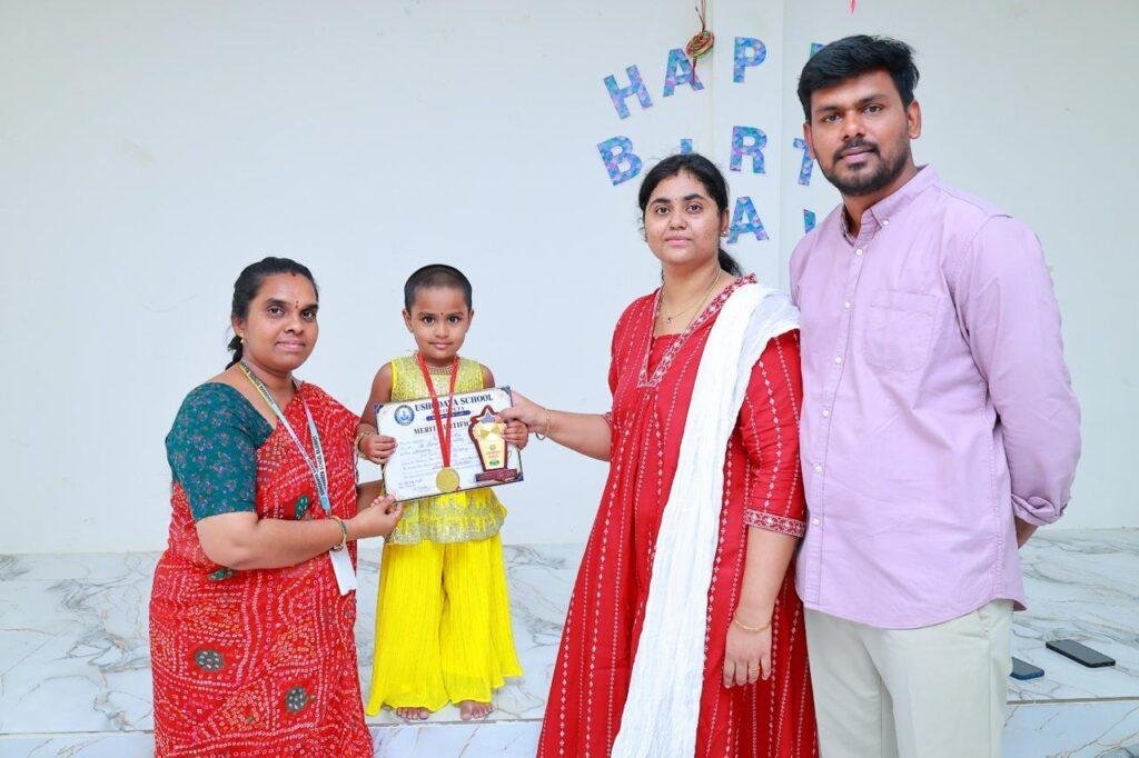 ఉషోదయ స్కూల్లో ఘనంగా గ్రాడ్యుయేషన్ డే వేడుకలు