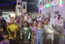 మాచుపల్లి లో విద్యార్థులను అభినందించిన, సిద్ధవటం మండల ఎస్సై హారిక