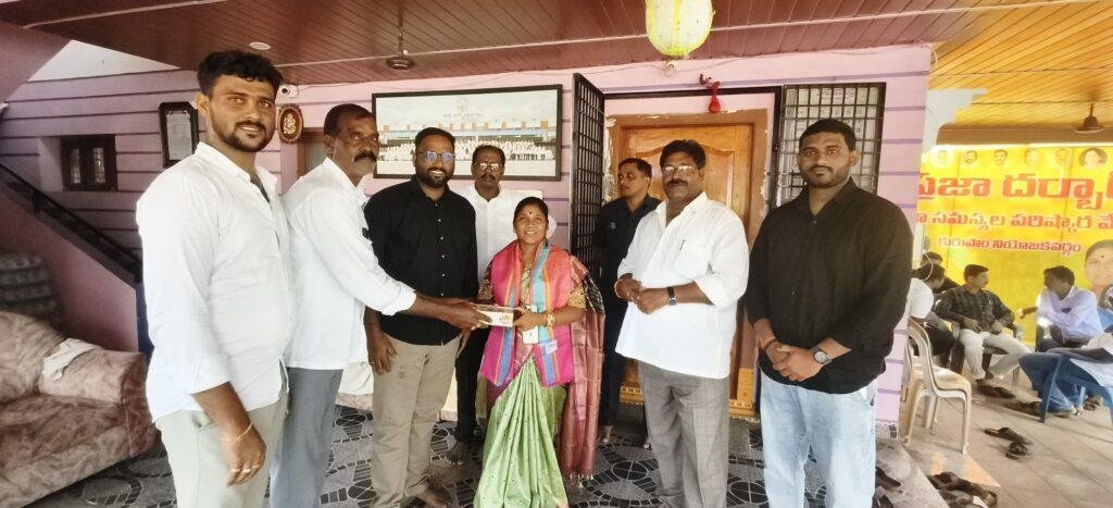 కురుపాం ఎమ్మెల్యే అని కలిసిన టిడిపి నాయకులు మాజీ ఎంపీపీ నరసింహారెడ్డి