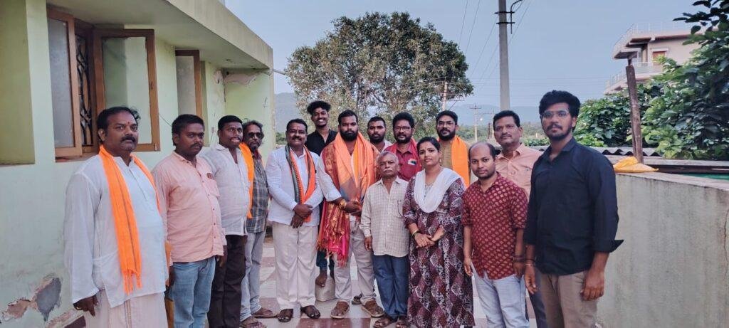 కుంభకోణం సాయి ఆచారి కి భారతీయ జనతా పార్టీ యువమోర్చా జిల్లాకార్యదర్శిగా పదవి