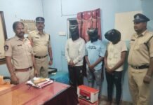 టిప్పర్ బ్యాటరీల చోరీ కేసులో ముగ్గురు నిందితులు అరెస్ట్