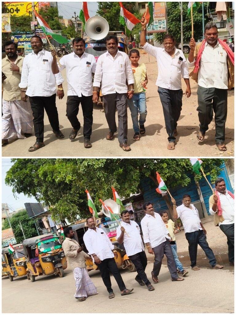 ఆటో ఓనర్స్ వర్కర్స్ యూనియన్ ఆధ్వర్యంలో స్వాతంత్ర దినోత్సవ వేడుకలు 