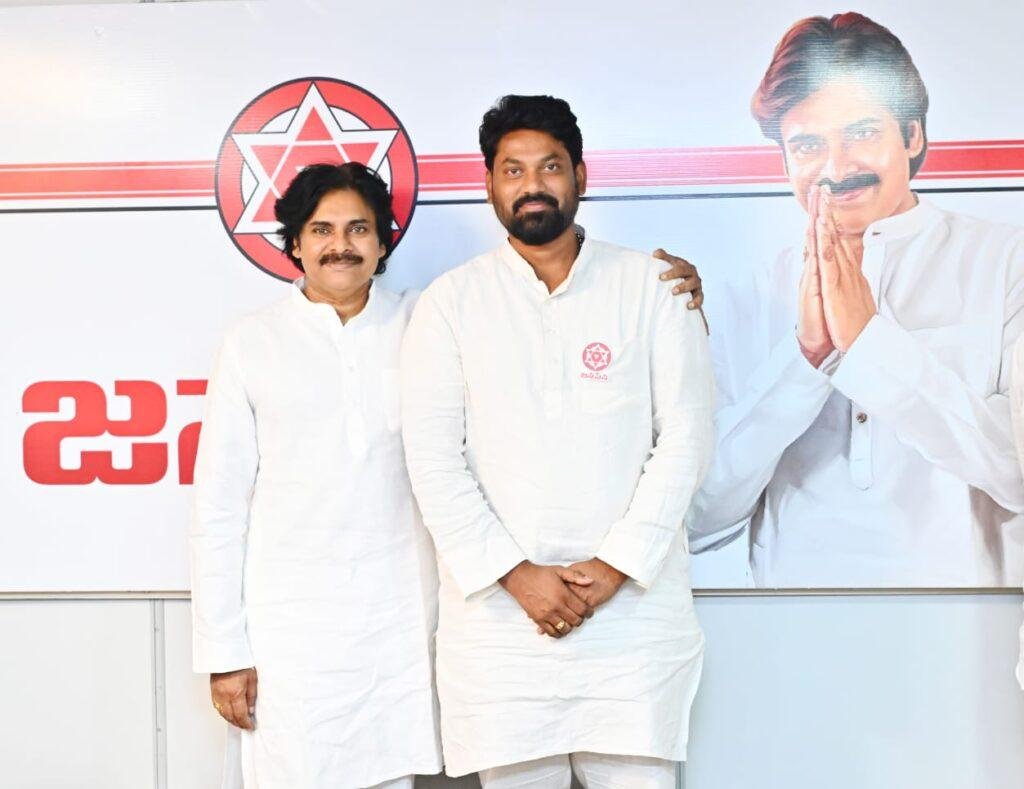స్థానిక సంస్థల ఎన్నికల కోఆర్డినేషన్ కేంద్ర కమిటీతో జనసేన పార్టీ అధ్యక్షులు పవన్ కళ్యాణ్  భేటీ         